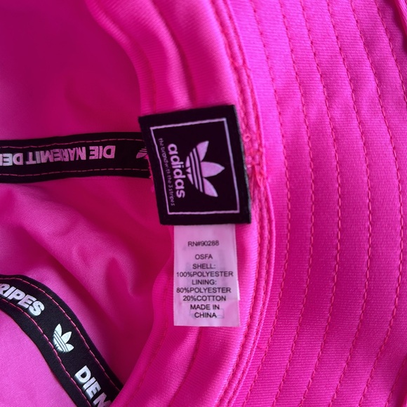 New Adidas Originals Unisex Hot Pink Bell Bucket Hat OSFA - Picture 7 of 8